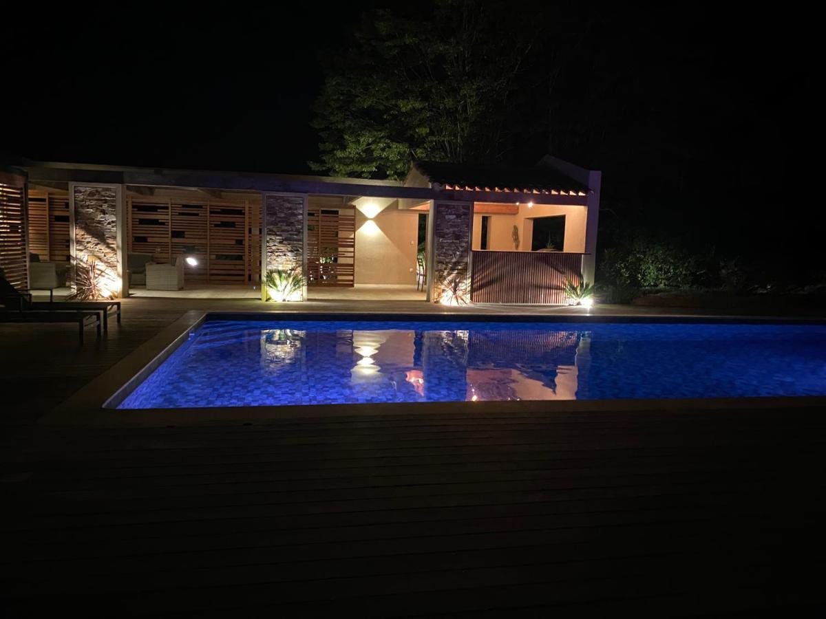 Magnifique Villa Avec Piscine Au Coeur Des Vignes Cogolin Εξωτερικό φωτογραφία